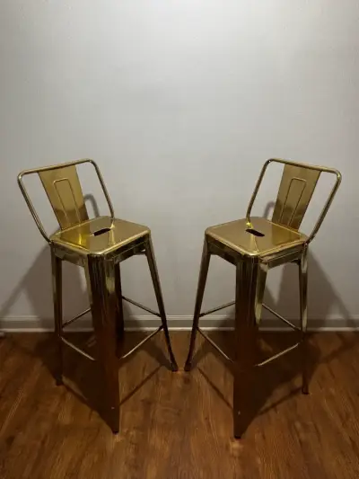 Sillas altas metálicas doradas para bar - miniatura 3