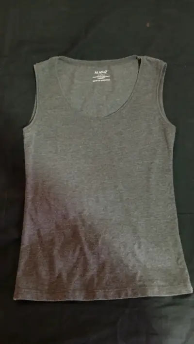 Polera sin mangas gris Alaniz de algodón orgánico - miniatura 1