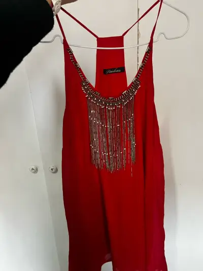 Vestido rojo con detalles de cadenas Ravabaris - miniatura 1