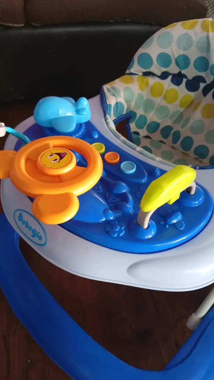 Andador para bebé con juguetes interactivos - 2