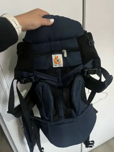 Mochila portabebés ergo baby ergonómica azul - miniatura 4