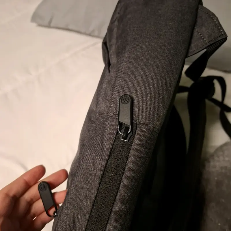 Mochila gris para computador o viaje - 5