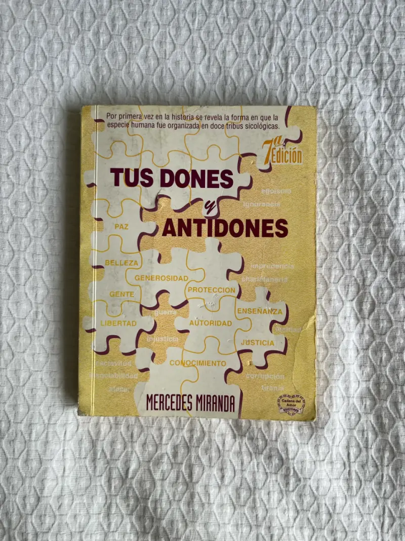 Libro 'Tus Dones y Antídones' de Mercedes Miranda