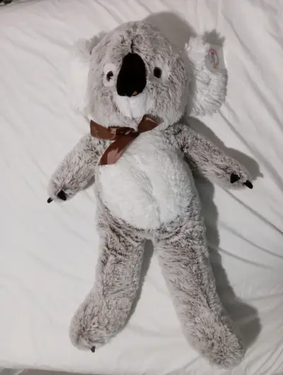Peluche Koala Grande con Lazo Marrón - miniatura 2