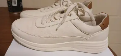 Zapatillas casuales beige Bata talla 41 - miniatura 2