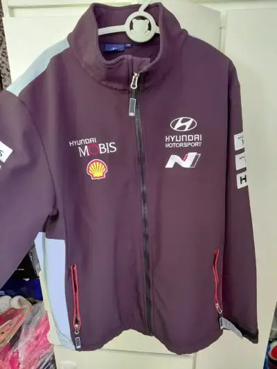 Chaqueta Hyundai Motorsport con logos de patrocinadores - miniatura 1