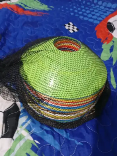 Conos de Entrenamiento Multicolor para Deportes - miniatura 1