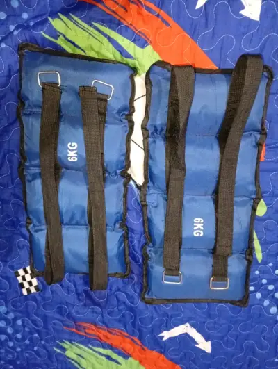 Pesas de tobillo ajustables 6 kg azul - miniatura 1