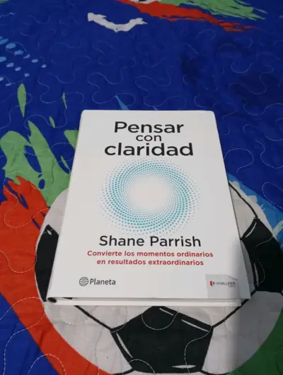 Libro 'Pensar con Claridad' de Shane Parrish - miniatura 1