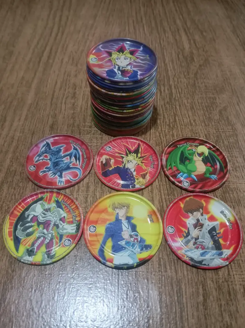 Colección de tazos de anime y caricaturas - 3