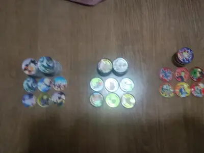 Colección de tazos de anime y caricaturas - miniatura 4