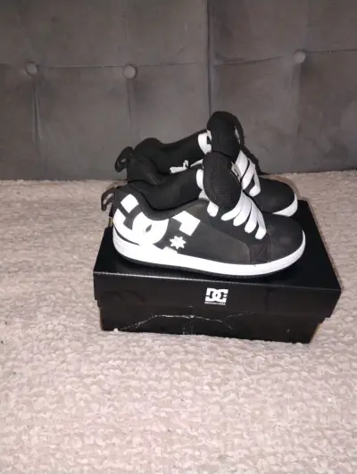 Zapatillas negras DC Shoes para niños número 37 - miniatura 1