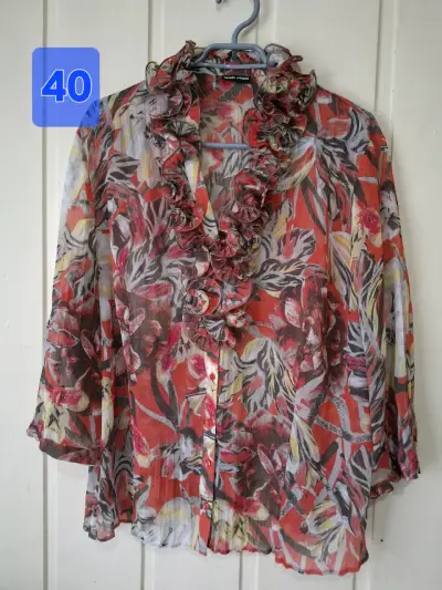 Blusa estampada floral Gerry Weber talla 40 - miniatura 1