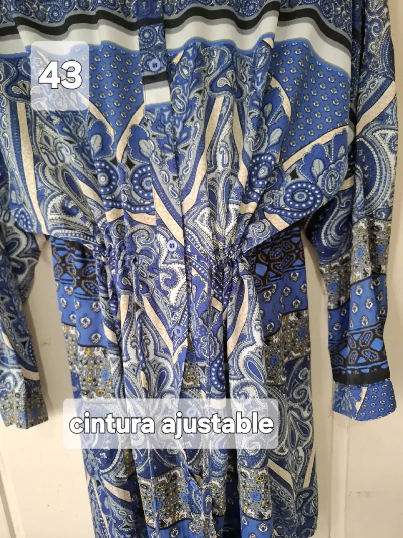 Vestido camisero azul con estampado bohemio - 2