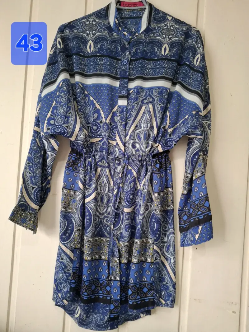 Vestido camisero azul con estampado bohemio - 3