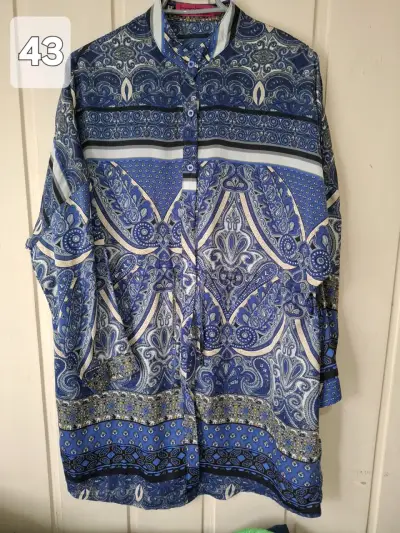 Vestido camisero azul con estampado bohemio - miniatura 5