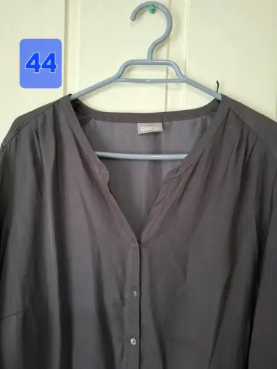 Blusa gris de manga larga Gelco talla 44 - miniatura 3
