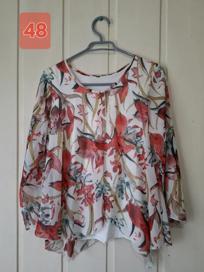 Blusa floral transparente - 4