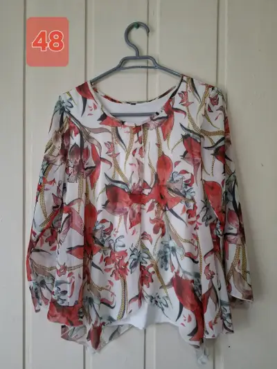 Blusa floral transparente - miniatura 4