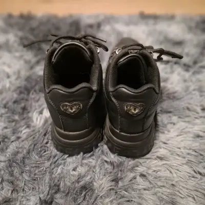 Zapatillas negras con alas de murciélago - miniatura 5