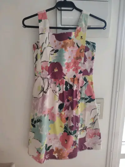 Vestido floral para niña Zara talla 11-12 - miniatura 1
