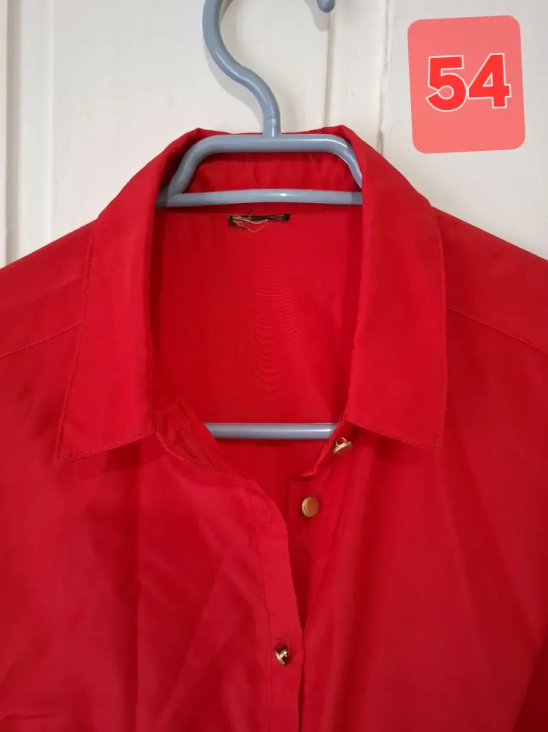 Blusa roja de mujer - 3