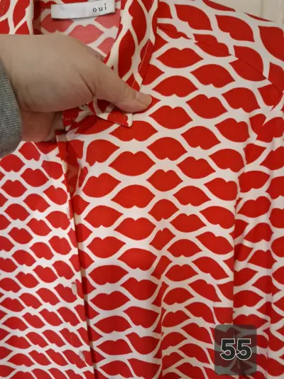 Blusa de mujer estampada roja Oui - miniatura 3