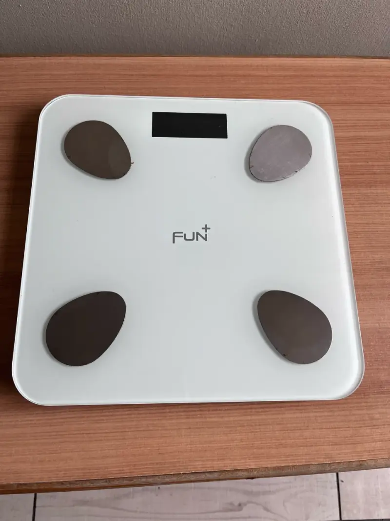 Báscula digital inteligente Fun+ con sensores