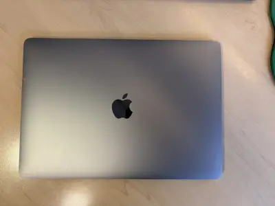 MacBook Air M1 space gray - miniatura 1