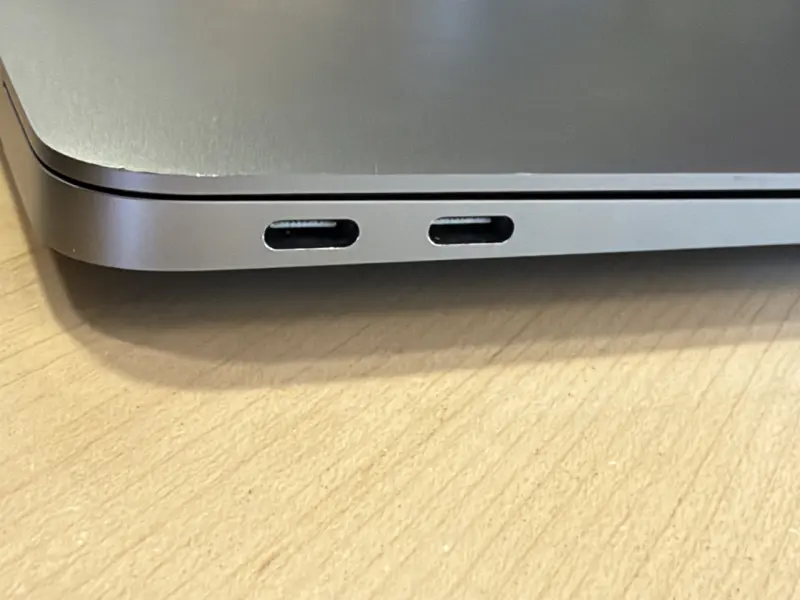 MacBook Air M1 space gray - 3