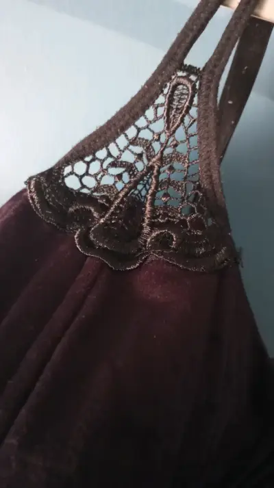 Vestido corto de encaje negro elegante - miniatura 5
