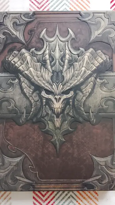 En ingles Diablo3 Book of Cain edición especia - miniatura 1
