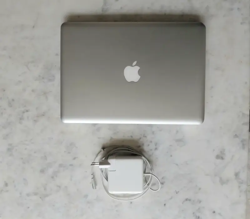 MacBook Pro 13 pulgadas en buen estado - 2