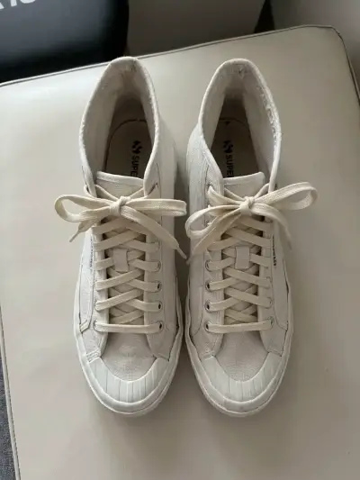 Zapatillas blancas de lona Superga para mujer - miniatura 1