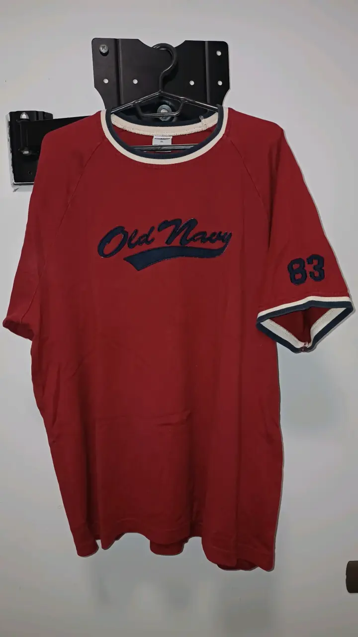 Polera roja Old Navy oversized