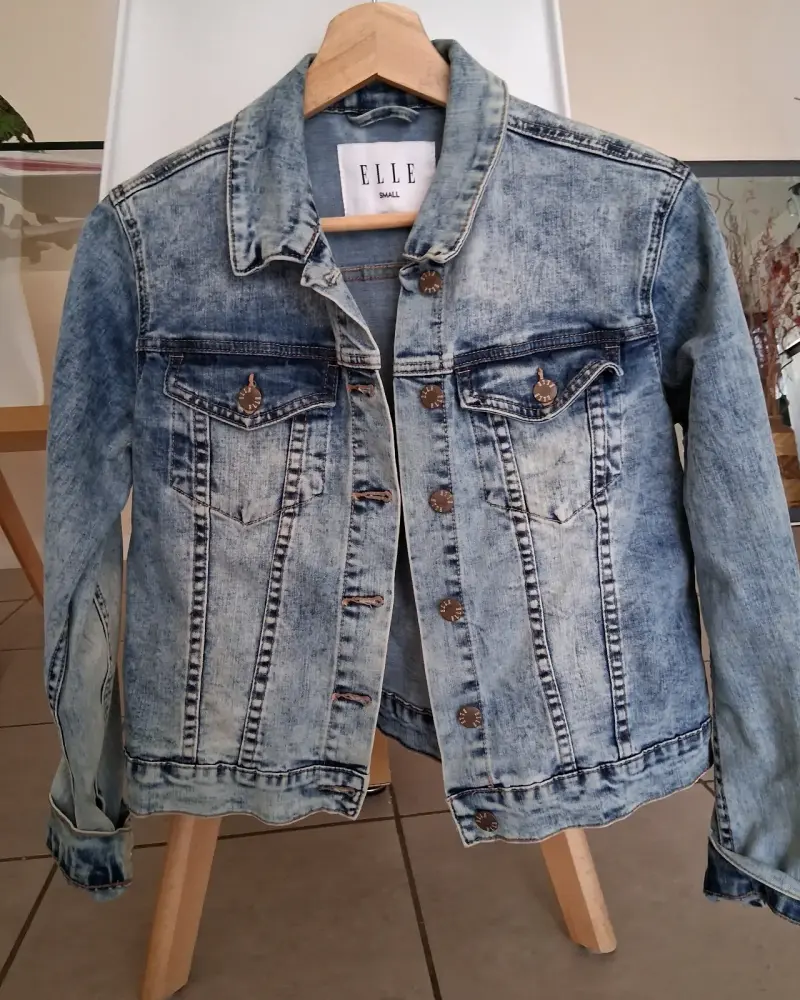 Chaqueta de mezclilla azul para mujer Elle