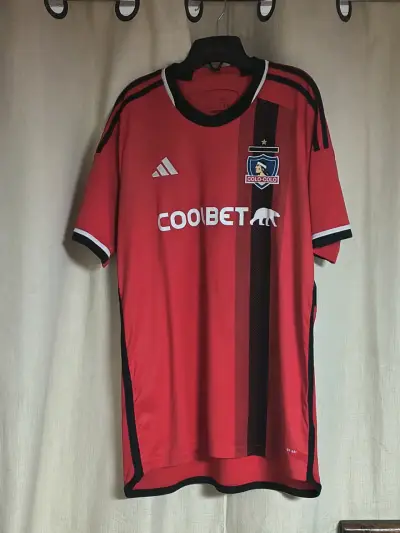 Camiseta Roja Colo-Colo Oficial 2023 - miniatura 1