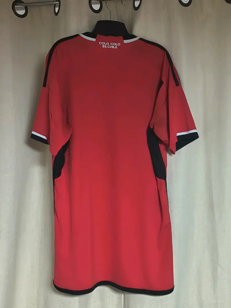 Camiseta Roja Colo-Colo Oficial 2023 - 2
