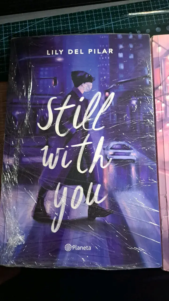 Libros 'Still With You' y 'Still With Me' - 4