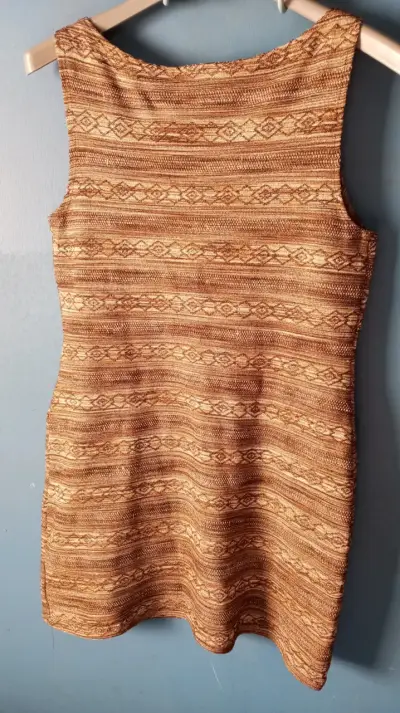 Vestido corto marrón - miniatura 4