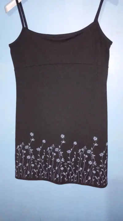 Vestido negro - miniatura 2