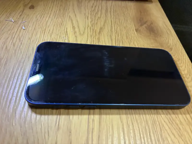 iPhone 13 Azul 128GB - 2