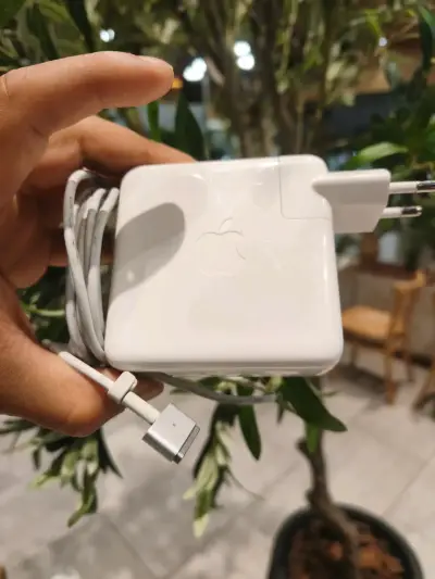 Cargador Apple MagSafe 2 60W para MacBook - miniatura 1