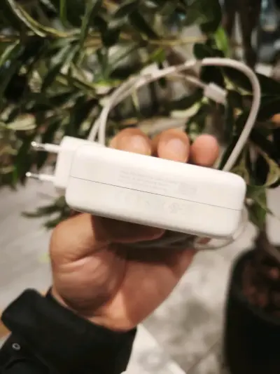 Cargador Apple MagSafe 2 60W para MacBook - miniatura 2