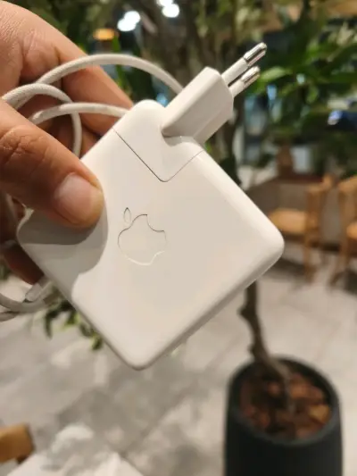 Cargador Apple MagSafe 2 60W para MacBook - miniatura 3