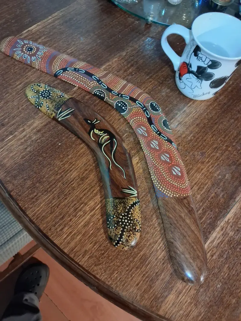 2 Boomerangs decorativos de madera pintados a mano - 4