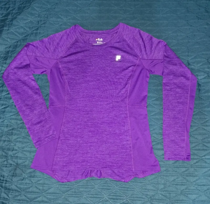 Polera deportiva morada Fila para mujer
