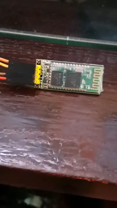 Módulo Bluetooth HC-05 para Arduino - miniatura 1