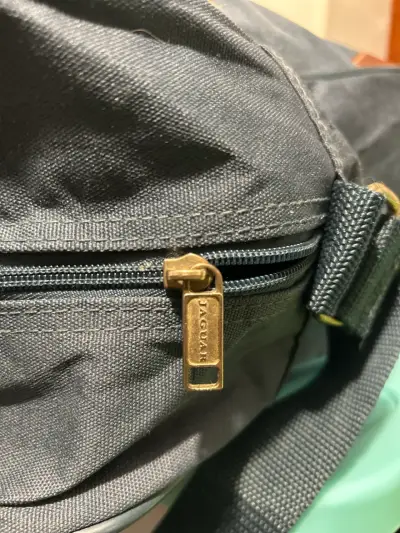 Bolso de hombro Jaguar con app ecocuero - miniatura 2