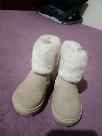 Botas de niña beige con forro de peluche - miniatura 4